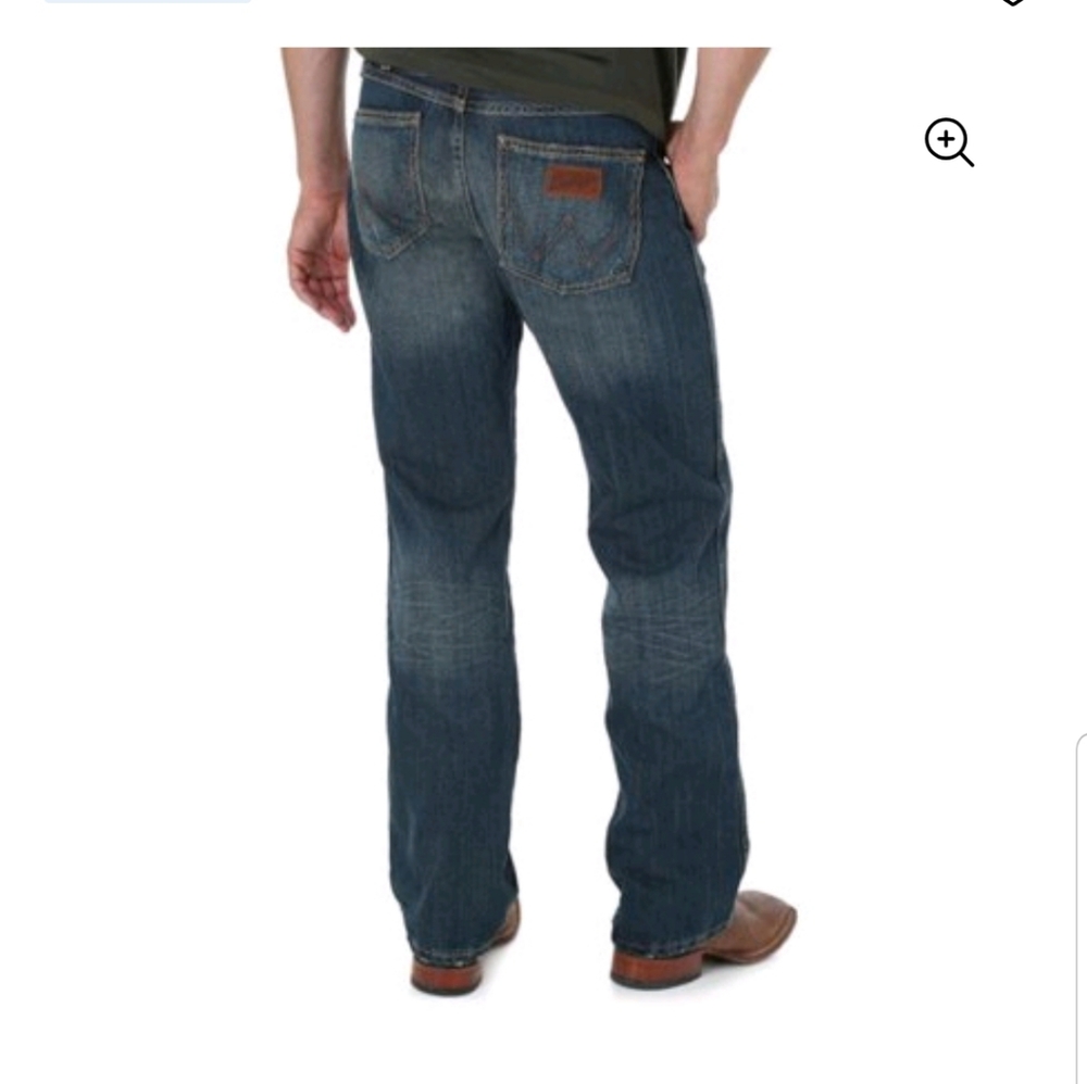 SOLD****Wrangler Retro Slim fit Jean's 36 x 36